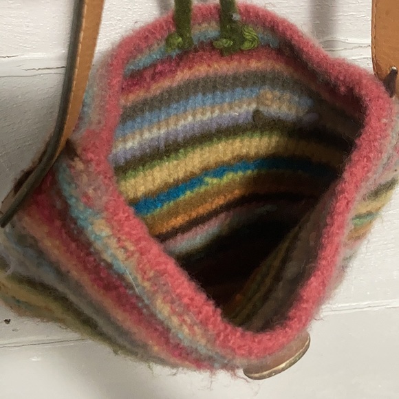 Handmade wool purse - Picture 5 of 5